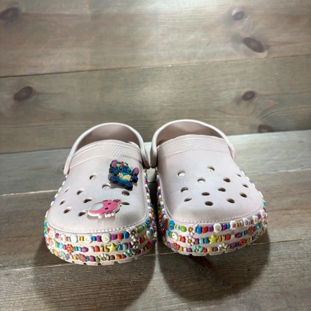 Crocs Classic Clog Girls size 3 shoes Pink Charms Decorated clogs